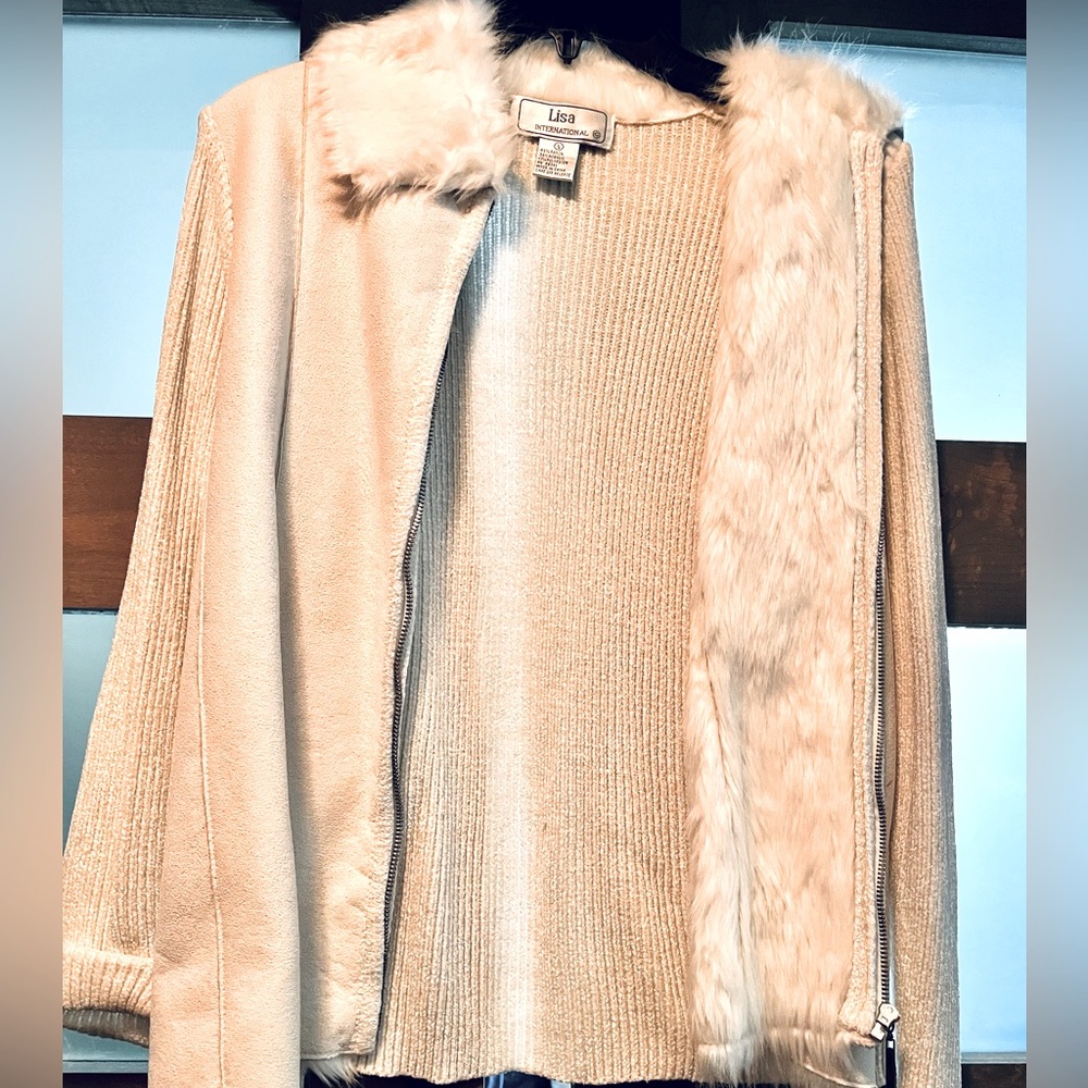 Lisa International Zippered jacket, Size S very soft, suede like outside